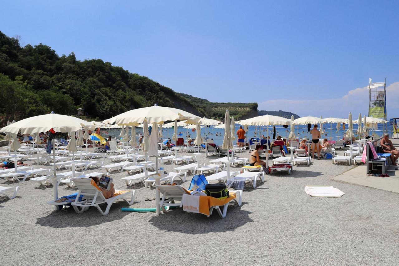 Hotel Haliaetum - San Simon Resort Изола Экстерьер фото