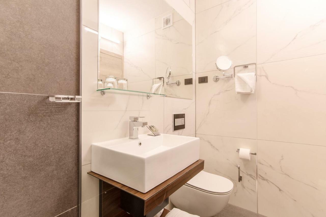 Hotel Haliaetum - San Simon Resort Изола Экстерьер фото